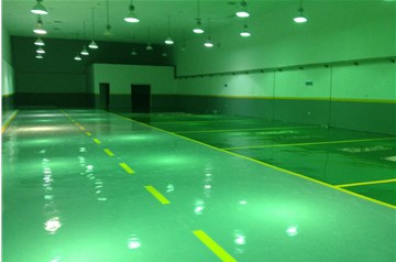 環氧地坪漆施工時為什么有刺鼻的氣味？有毒嗎？