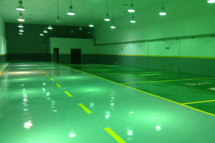 福建滄晟環(huán)氧地坪漆廠家_地坪漆材料常見(jiàn)的弊端問(wèn)題之二