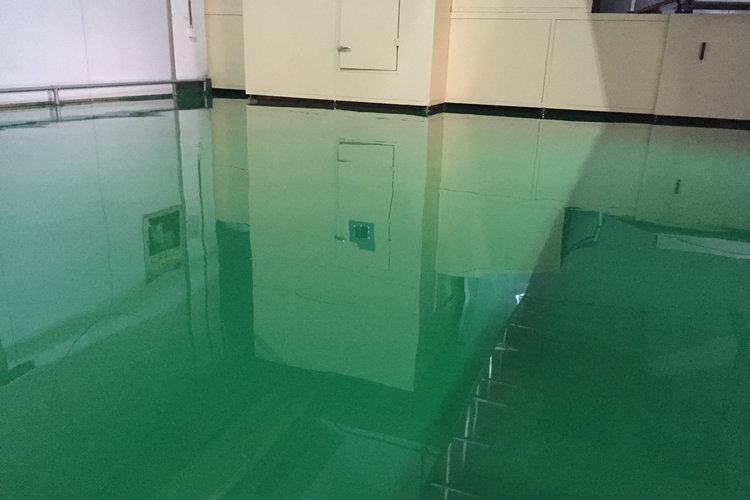如何防止環(huán)氧地坪出現(xiàn)露底現(xiàn)象_廈門(mén)滄晟地坪涂料廠家